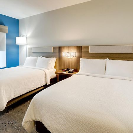 Holiday Inn Express Holly Springs - Raleigh Area By Ihg Buitenkant foto
