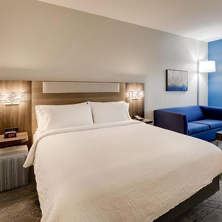 Holiday Inn Express Holly Springs - Raleigh Area By Ihg Buitenkant foto