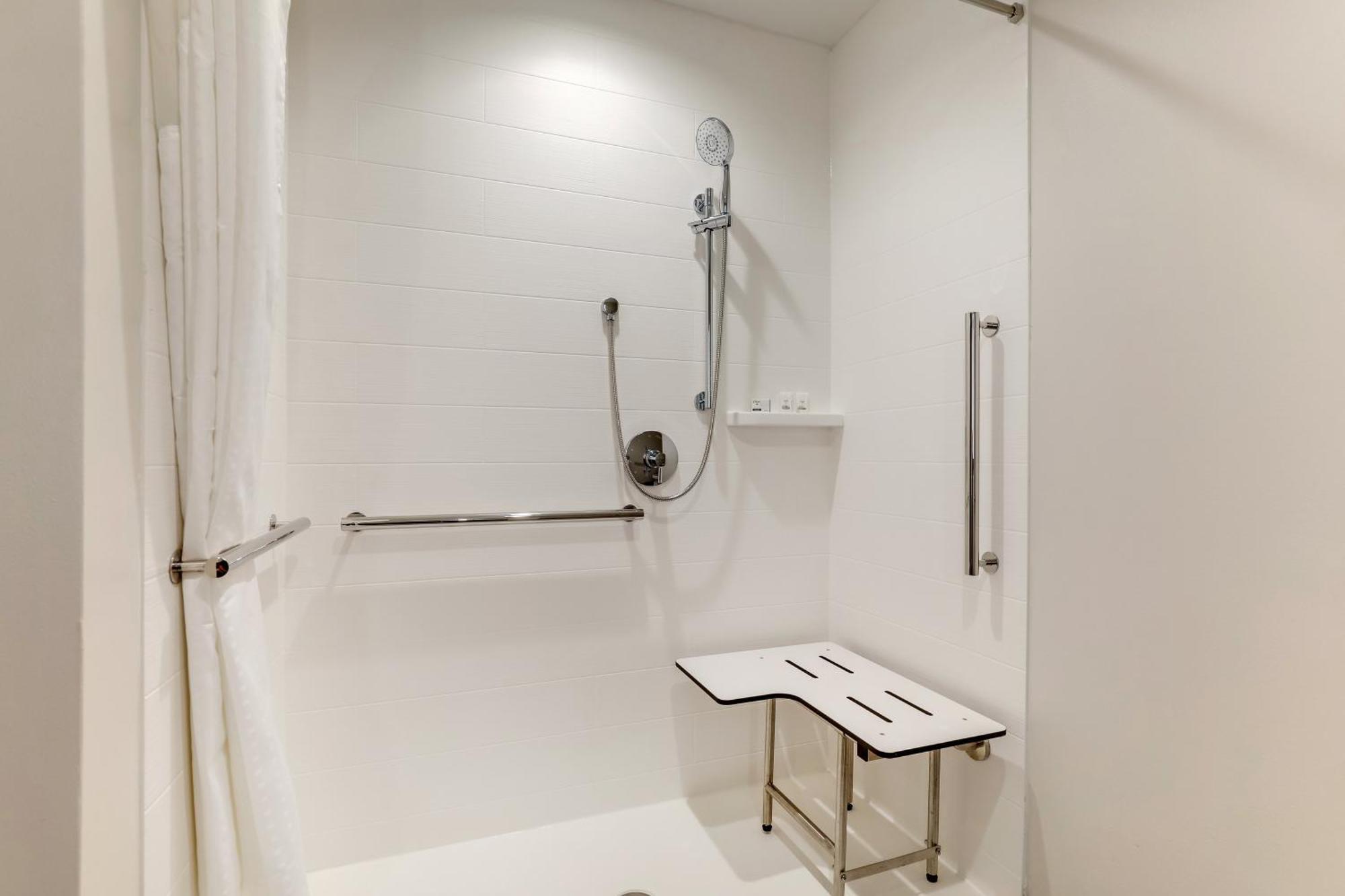 Holiday Inn Express Holly Springs - Raleigh Area By Ihg Buitenkant foto