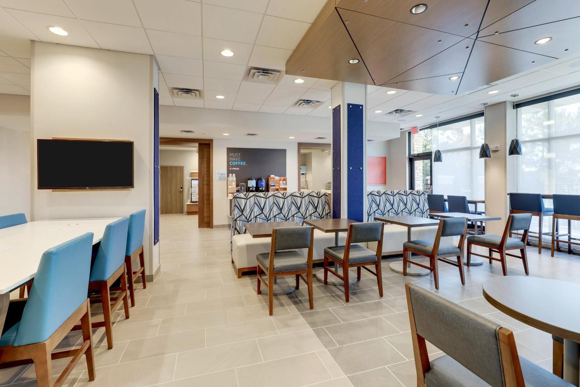 Holiday Inn Express Holly Springs - Raleigh Area By Ihg Buitenkant foto