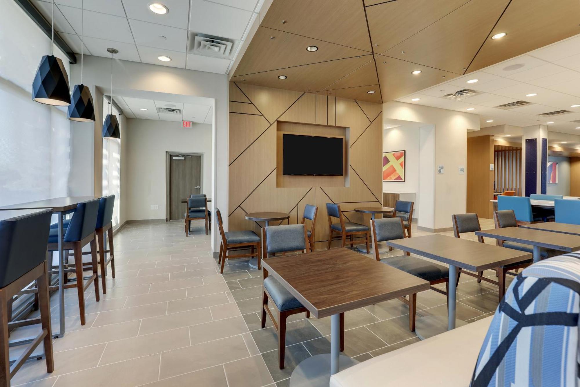 Holiday Inn Express Holly Springs - Raleigh Area By Ihg Buitenkant foto