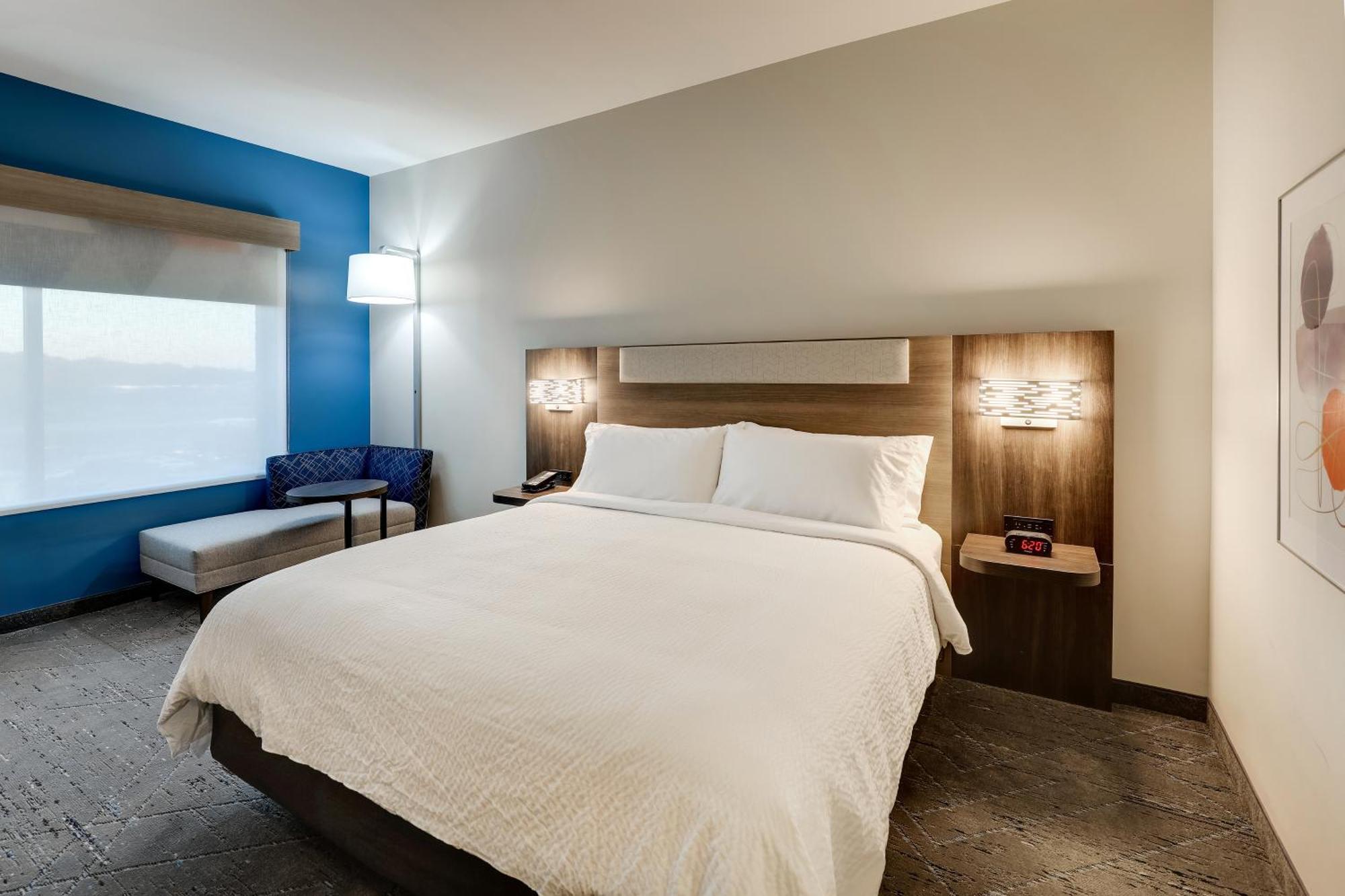 Holiday Inn Express Holly Springs - Raleigh Area By Ihg Buitenkant foto