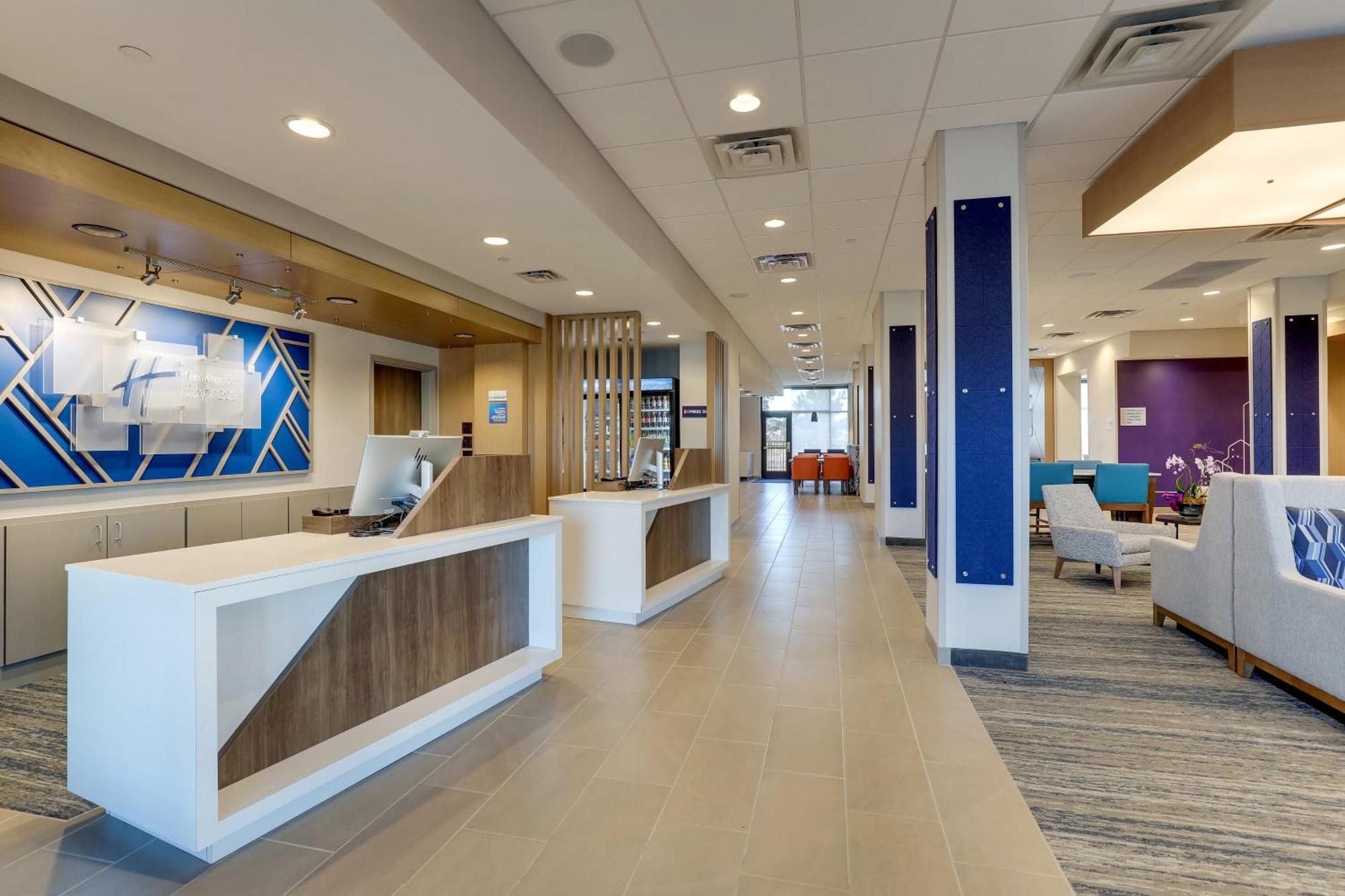 Holiday Inn Express Holly Springs - Raleigh Area By Ihg Buitenkant foto