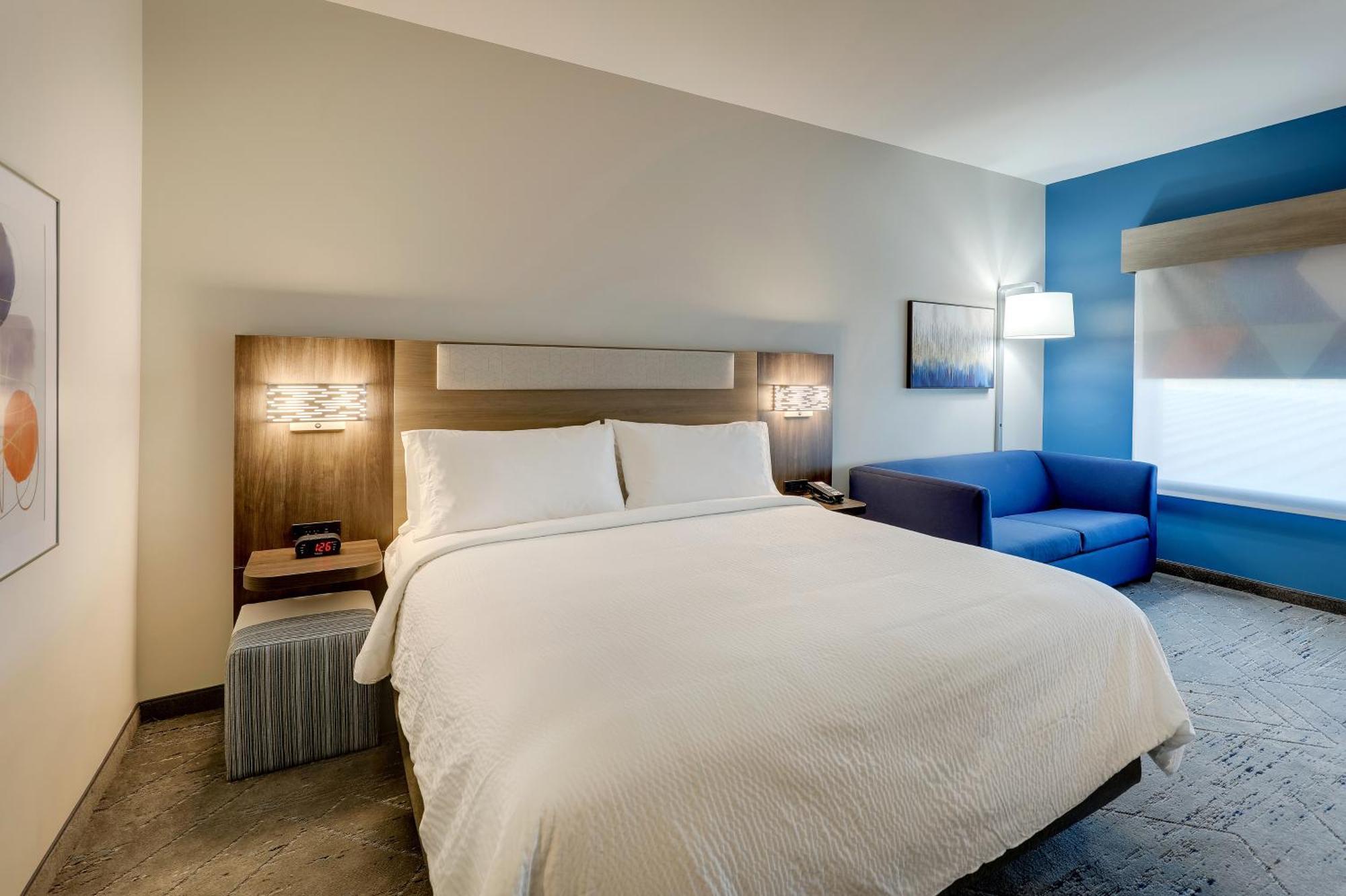 Holiday Inn Express Holly Springs - Raleigh Area By Ihg Buitenkant foto